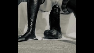 Wife Ms.Bwur takes on Topher Michaels from Hankeys Toy’s Huge dildo